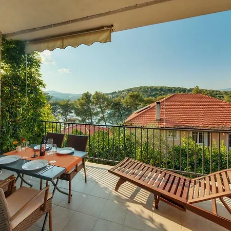 Appartamento Figa Benko Milatic Jelsa (Hvar)
